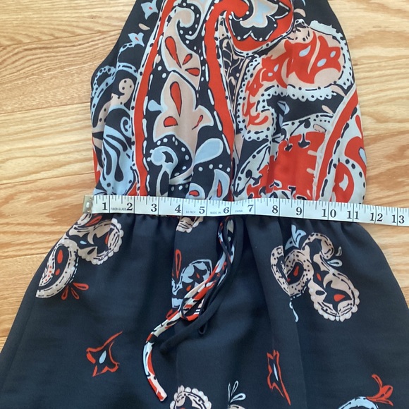 Lovely halter dress - Picture 5 of 11